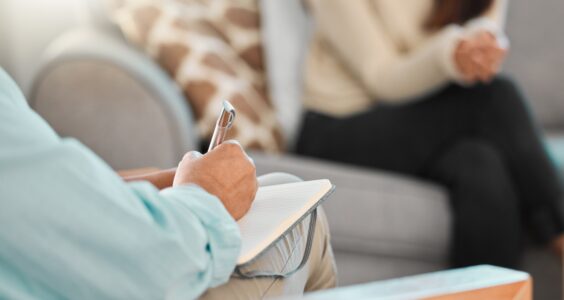 Zaburzenia samooceny – klucz do zrozumienia siebie i osiągania pełni potencjału